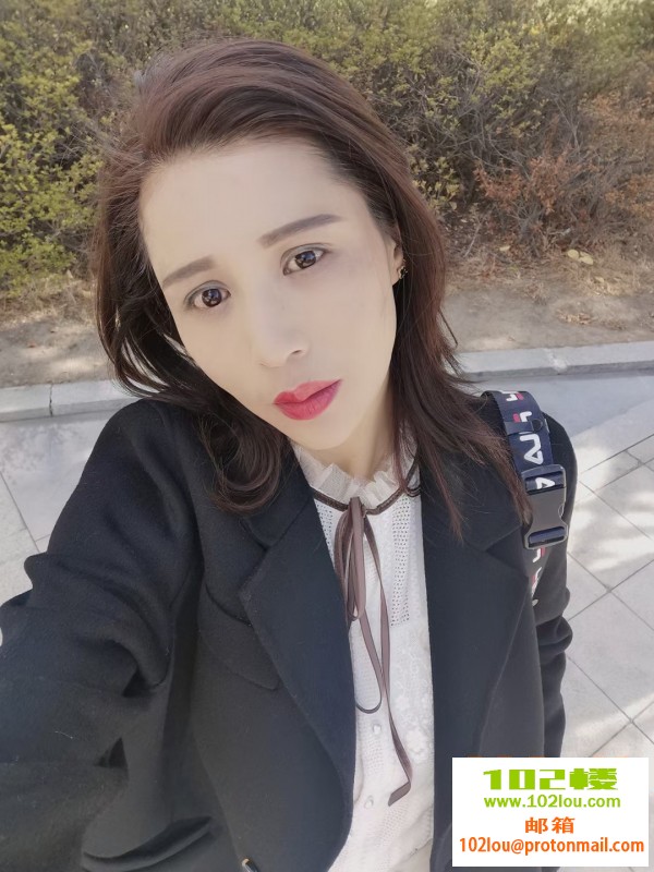 204809pr0mslogrm4oc664.jpg