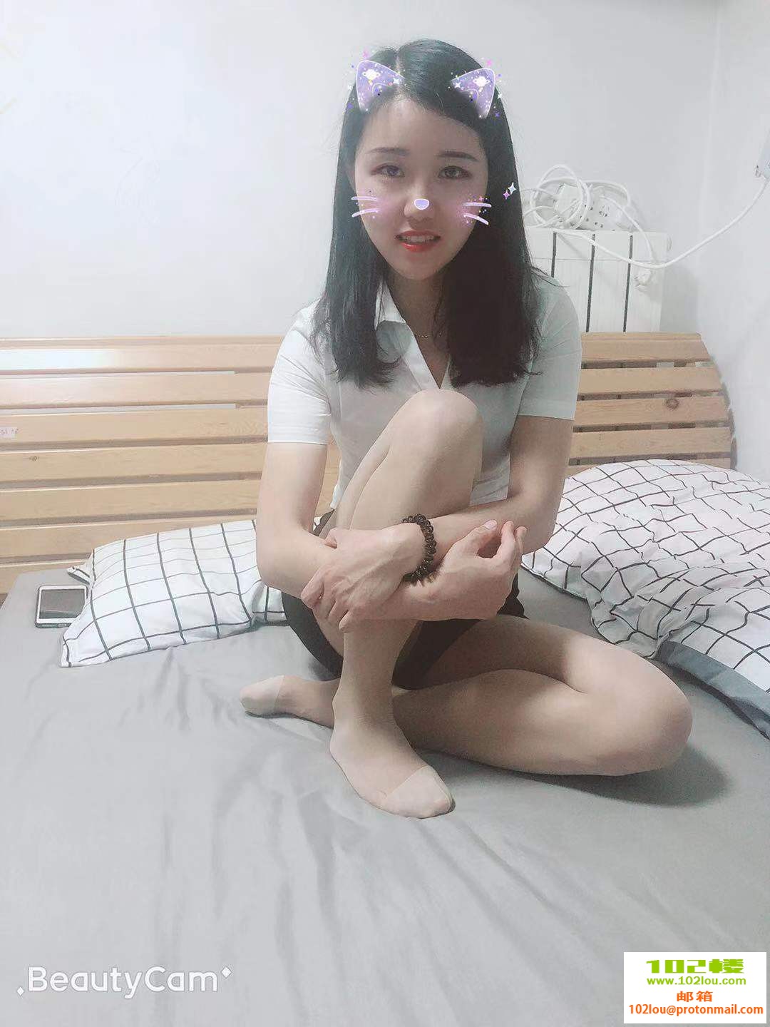 224817fxh8k586cv7866c5.jpg