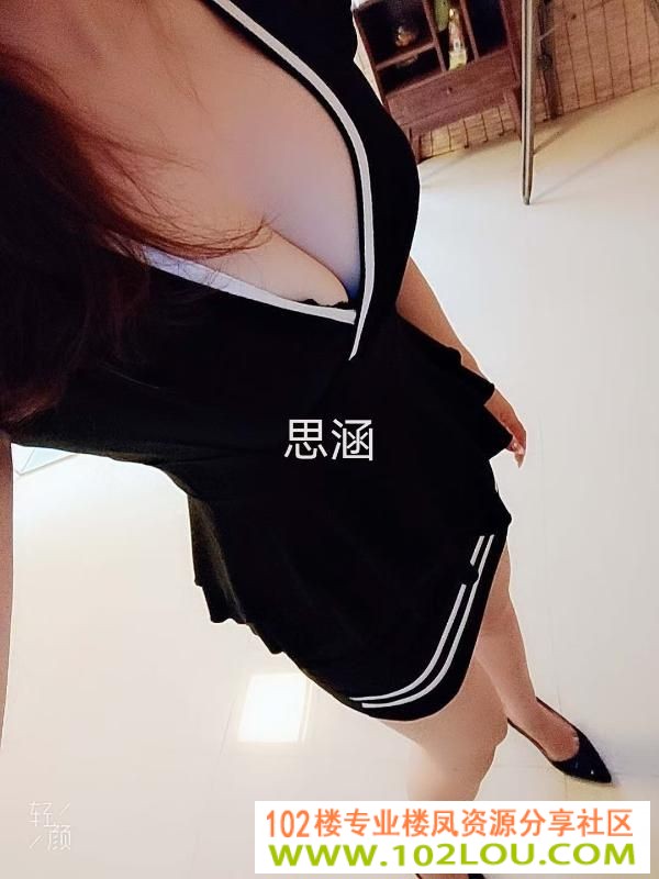 1e0ed9f6-314b-4c6b-8dad-70121ee7e9f9.jpg